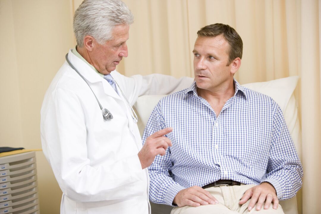 Pregledi in posvetovanja z zdravnikom bodo pomagali moškemu pravočasno diagnosticirati in zdraviti prostatitis. 